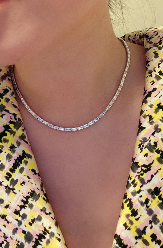 The Timeless Elegance of Baguette Diamond Necklaces: A Must-Have Accessory