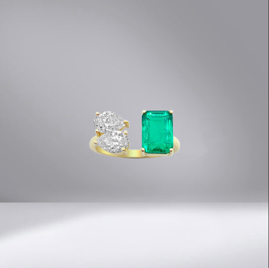 Emerald Diamond TEM ring