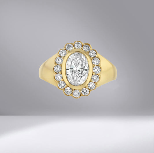 Oval Signet ring in diamond