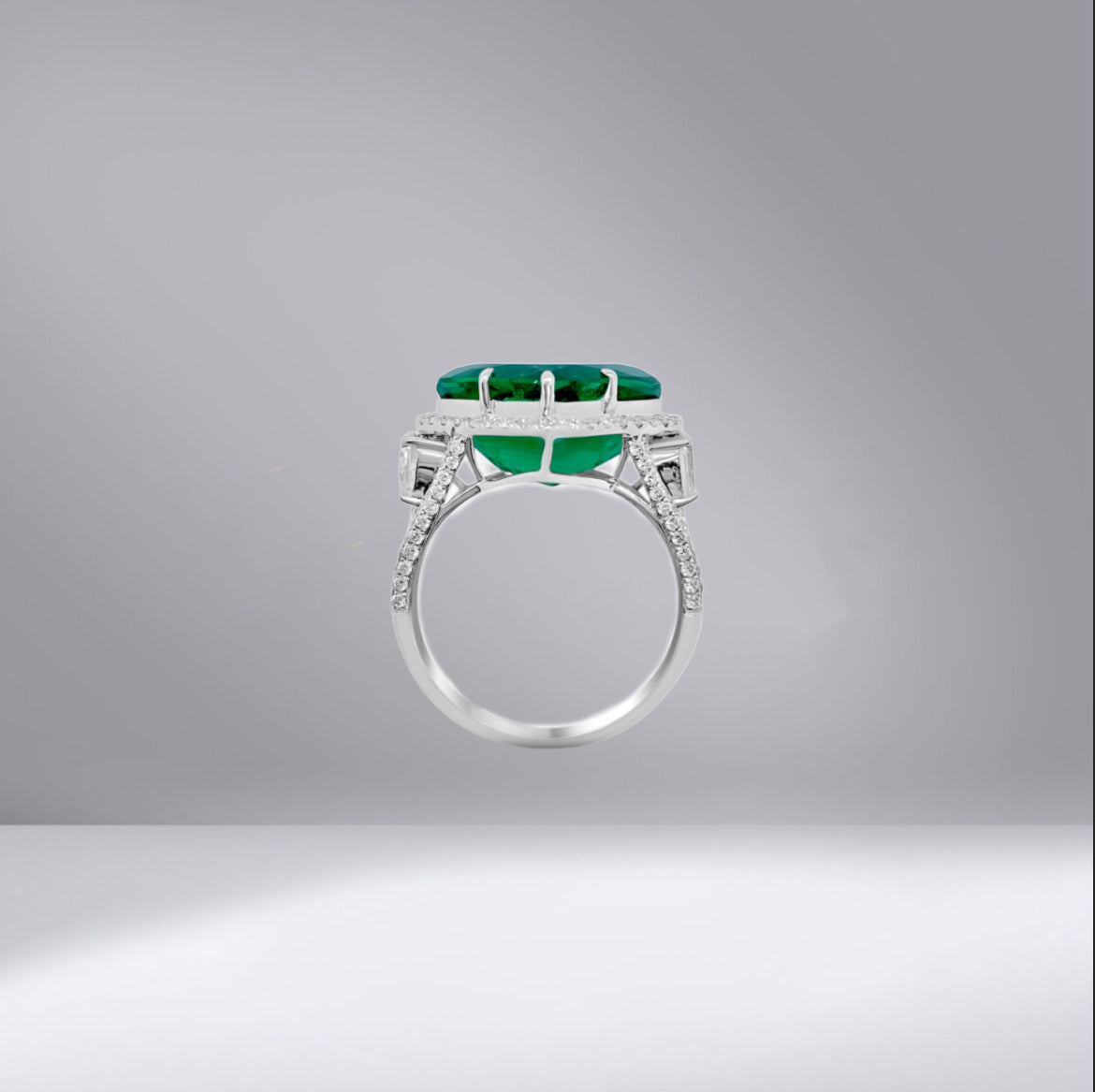 Emerald Heart with sliver ring